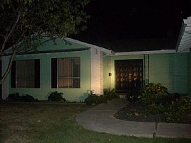 3 Bedroom with large Yard in Tracy, CA