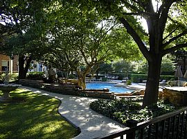 Quaint 2 Bedroom Condo - Bills Paid - Hardwood - Near Park in Dallas, TX (Photo 7 of 9)