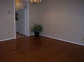 2-Story End-Unit, 1 Br, 1.5 Ba Loft Style Condo in Southpark in Charlotte, NC (Photo 3 of 5)