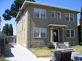 1 Br, 1 Ba, Hardwood, Garage Showing 9/7 @10:30am in Oakland, CA