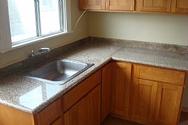 1 Br, 1 Ba, Hardwood, Garage Showing 9/7 @10:30am in Oakland, CA (Photo 4 of 6)