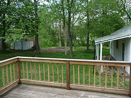 Fantastic 3 Bedroom Home near Oakland University in Auburn Hills, MI (Photo 3 of 4)