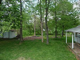 Fantastic 3 Bedroom Home near Oakland University in Auburn Hills, MI (Photo 4 of 4)