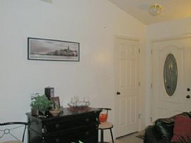 Main Level Living! Nice 3 BR, 2 BA Rambler in Quiet Neighborhood in Ogden, UT (Photo 2 of 5)