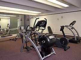 Spacious 2 BR, 1.5 BA Apartment Starting At $610!  900 sq. ft. in Denver, CO (Photo 11 of 12)