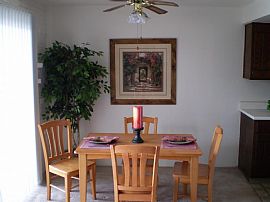 Spacious 2 BR, 1.5 BA Apartment Starting At $610!  900 sq. ft. in Denver, CO (Photo 4 of 12)