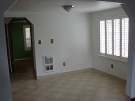 Quaint 2 Bedroom with Brick Patio Backyard that has RV Port in Vancouver, WA (Photo 3 of 12)