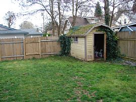 Quaint 2 Bedroom with Brick Patio Backyard that has RV Port in Vancouver, WA (Photo 5 of 12)