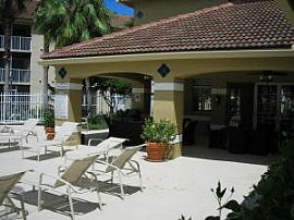 Newly Remodeled 1 Bedroom Condo in Exclusive Luxurious Community in Hollywood, FL (Photo 8 of 9)