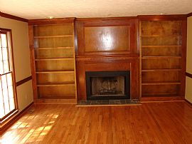 Elegantly Renovated 4 BR, 2.5 BA Home near  Brookwood Schools in Snellville, GA (Photo 2 of 9)