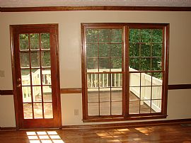 Elegantly Renovated 4 BR, 2.5 BA Home near  Brookwood Schools in Snellville, GA (Photo 4 of 9)