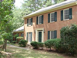 Elegantly Renovated 4 BR, 2.5 BA Home near  Brookwood Schools in Snellville, GA