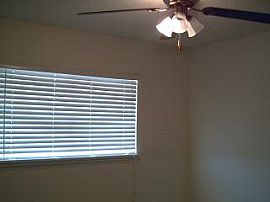 Quiet 4 BR, 3 BA House with Tile Throughout Except Bedrooms  in Las Vegas, NV (Photo 6 of 10)