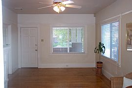 Live/Work at Home - 3 BR, 2 BA Cottage Near Mills Collage  in Oakland, CA (Photo 7 of 8)