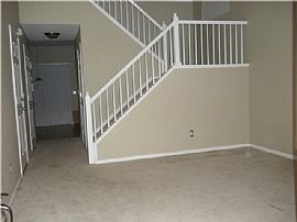 Excellent 2 BR, 2.5 BA Home near Southland Mall in Centennial, CO (Photo 4 of 4)