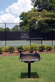 Beautiful 2 Bedroom Townhome with Stainless Steel Appliances in Norcross, GA (Photo 5 of 10)