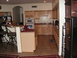 Beautiful 5 Bedroom Home - 4200 Sq. Ft. - Lowest in the Market in Goodyear, AZ (Photo 4 of 12)