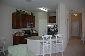 Townhouse-2 Car Garage-Stainless Steel-Granitee Counters in Winter Garden, FL (Photo 4 of 6)