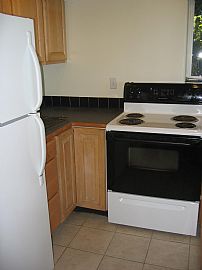 Private 2 BR, 1 BA Waterfront Apartment - Beautiful Views in Camano Island, WA (Photo 4 of 5)