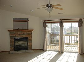 Beautiful Luxurious 3 Bedroom Condo with 2 Car Garage  in New Berlin, WI (Photo 2 of 7)