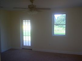 Nice 1 Bedroom Home with Deck Overlooking Pond in Tracys Landing, MD (Photo 4 of 5)