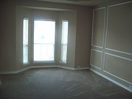 Beautiful 5 Bedroom Home in Mansfield ISD in Mansfield, TX (Photo 5 of 8)