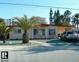 Wonderful 1 Bedroom - Best Value on The Beach  in Redington Shores, FL