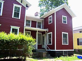 Beautiful 3 Bedroom Apartment in Historical CORN HILL!  in Rochester, NY (Photo 2 of 5)