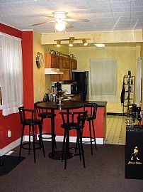 Beautiful 3 Bedroom Apartment in Historical CORN HILL!  in Rochester, NY (Photo 3 of 5)