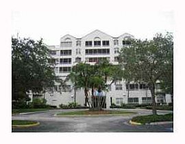 Peaceful 2 Bedroom Condo in Feather Sound at Crystal Bay  in Clearwater, FL