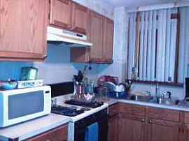 Beautiful 3 Bedroom Home - GREAT for STUDENTS! in Philadelphia, PA (Photo 1 of 4)