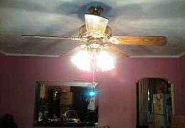 Beautiful 3 Bedroom Home - GREAT for STUDENTS! in Philadelphia, PA (Photo 2 of 4)