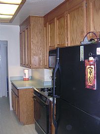 Charming 2 Bedroom House in Quiet, Well Established Neighborhood in Marysville, CA (Photo 2 of 8)