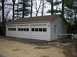Rare 2 Bedroom Direct Waterfront House Ready for Occupancy in Loudon, NH (Photo 10 of 12)