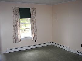 Rare 2 Bedroom Direct Waterfront House Ready for Occupancy in Loudon, NH (Photo 6 of 12)