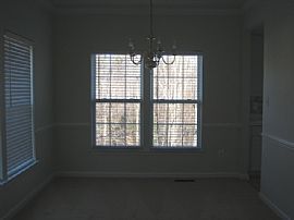 Beautiful 4 Bedroom Home in Lee's Hill in Fredericksburg, VA (Photo 5 of 11)