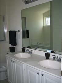 Beautiful 4 Bedroom Home in Lee's Hill in Fredericksburg, VA (Photo 8 of 11)