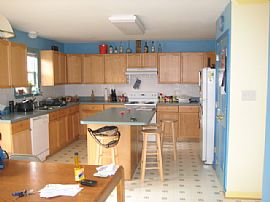 4 Bdrm House - Motivated Owners, Price Potentially Negotiable in Charles Town, WV (Photo 4 of 12)