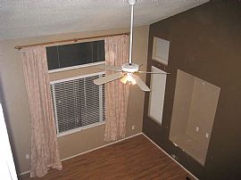 Perfect 3 Bedroom Home - Freshly Painted $1120 in North Las Vegas, NV (Photo 4 of 7)