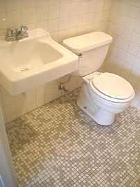 Cozy 2 BR, 1.5 BA Apartment with Big Balcony - 900 Sq. Ft. in Denver, CO (Photo 11 of 12)