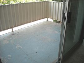 Cozy 2 BR, 1.5 BA Apartment with Big Balcony - 900 Sq. Ft. in Denver, CO (Photo 3 of 12)