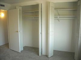 Cozy 2 BR, 1.5 BA Apartment with Big Balcony - 900 Sq. Ft. in Denver, CO (Photo 4 of 12)