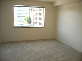 Cozy 2 BR, 1.5 BA Apartment with Big Balcony - 900 Sq. Ft. in Denver, CO (Photo 5 of 12)