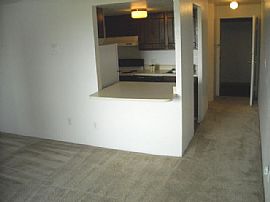 Nice 1 BR, 1 BA Studio Apartment with Big Balcony - 450 Sq. Ft. in Denver, CO (Photo 4 of 12)