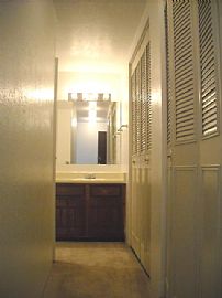 Nice 1 BR, 1 BA Studio Apartment with Big Balcony - 450 Sq. Ft. in Denver, CO (Photo 7 of 12)