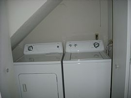 Pet Friendly 1 Bedroom in Townhouse with Patio for Relaxing in Davis, CA (Photo 6 of 7)