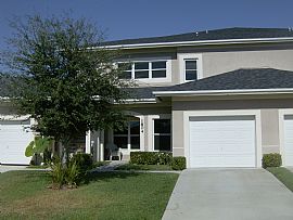 Great Condo 2 Bedroom Condo with 1 Car Garage! in Fort Pierce, FL