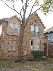 Classy 3 Bedroom Patio Home Prestigious NW Champions Area in Houston, TX (Photo 2 of 7)