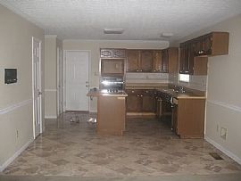 Spacious 3 Bedroom Brick Home Rent or Rent to Own - Free Dec. in Knoxville, TN (Photo 3 of 8)