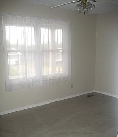 Spacious 3 Bedroom Brick Home Rent or Rent to Own - Free Dec. in Knoxville, TN (Photo 5 of 8)